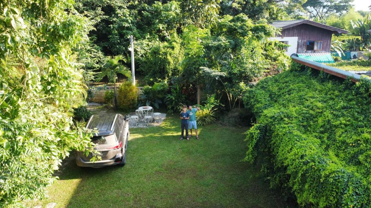 Milin Guesthouse Чианг Рай Екстериор снимка